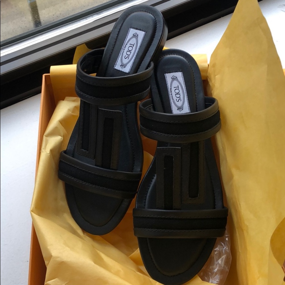 Tod's tods Leather Sandals double T black logo